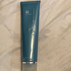 NU Skin AgeLOC body shaping gel
